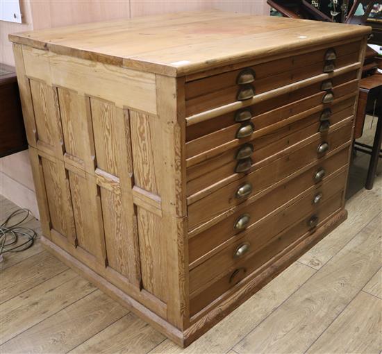 A pine plan chest, W.116cm